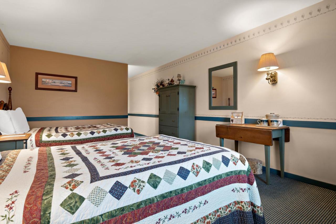 Country Living Inn Smoketown  ภายนอก รูปภาพ